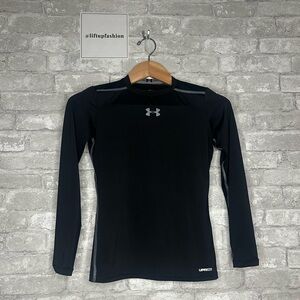Under Armour HeatGear Sonic Fitted Long Sleeve Youth Size Large (Black) *Used
